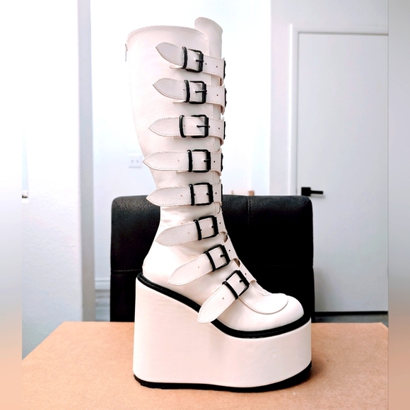 SOLD NIB Demonia Icy Trinity Boots - Picture 1 of 11